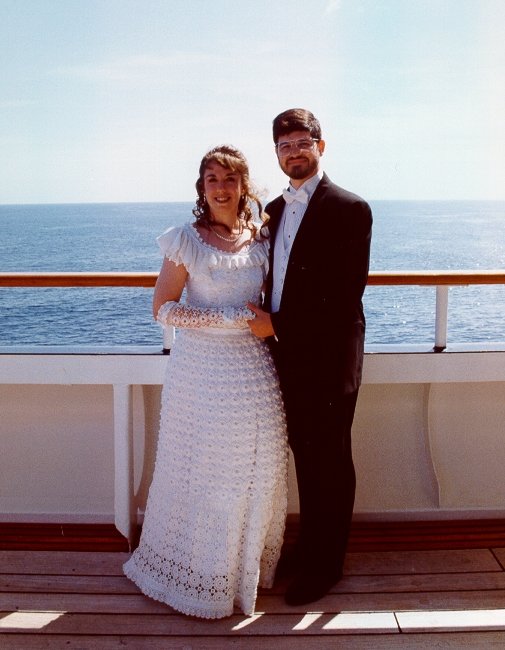 Ironic, isn't it, that we are posting the photo here, so she will never be able to permanently delete it from the Internet.